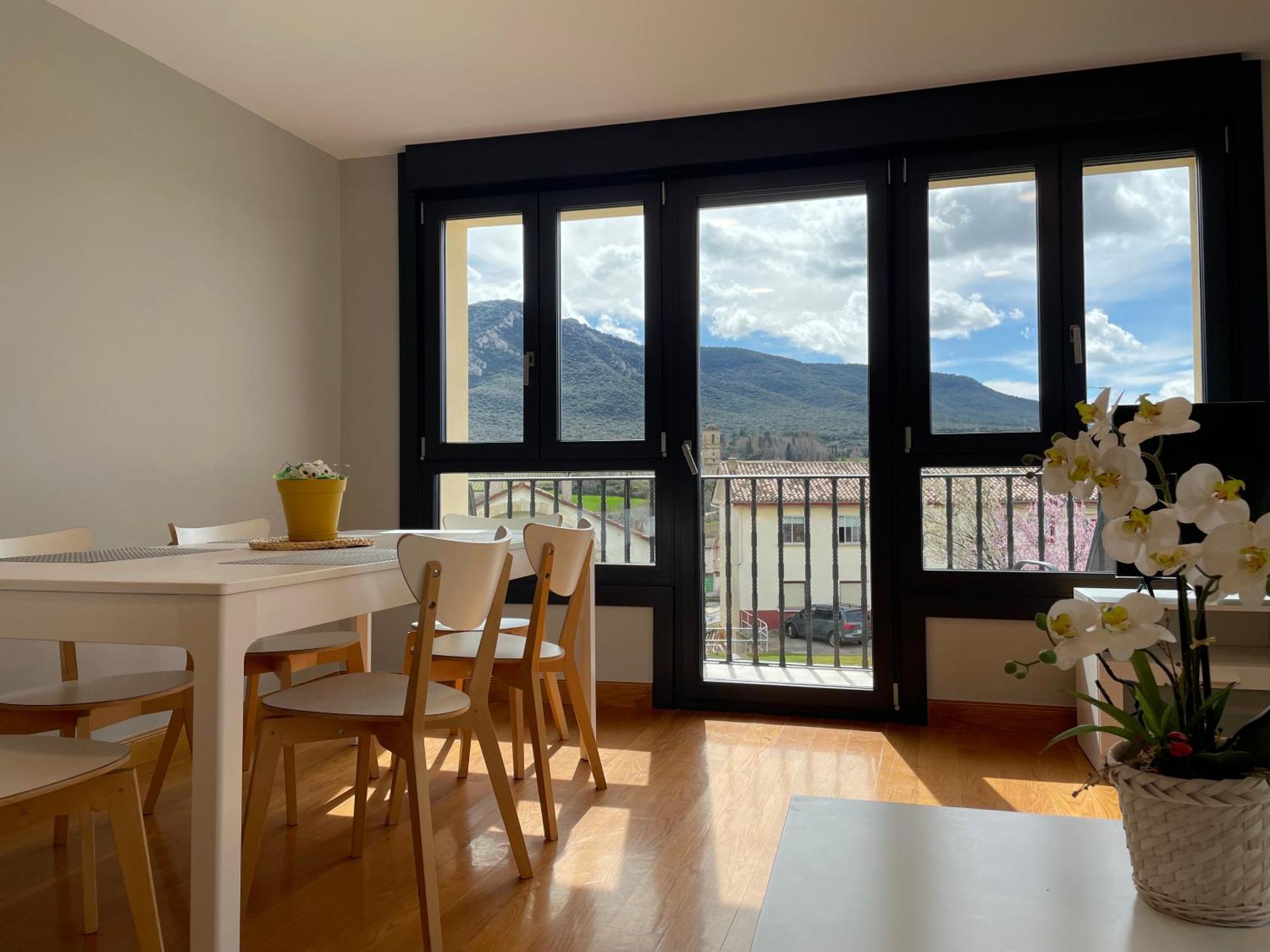 Ayegui Apartamentos Montejurra מראה חיצוני תמונה