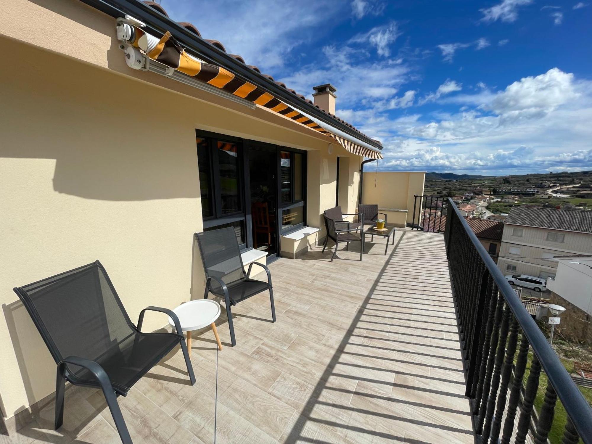 Ayegui Apartamentos Montejurra מראה חיצוני תמונה