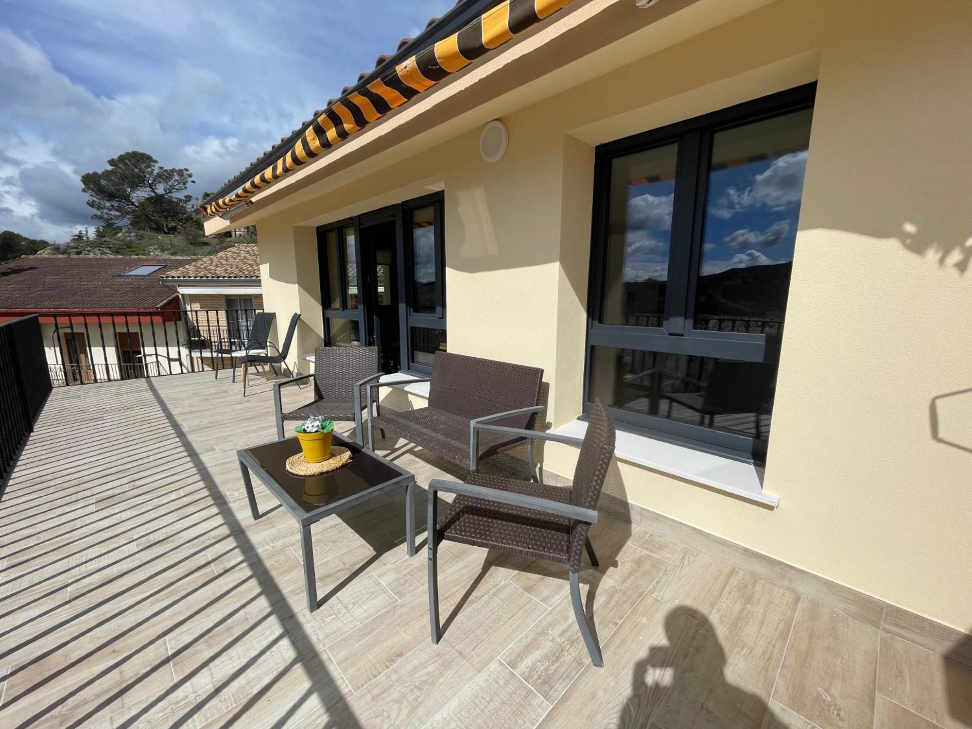 Ayegui Apartamentos Montejurra מראה חיצוני תמונה