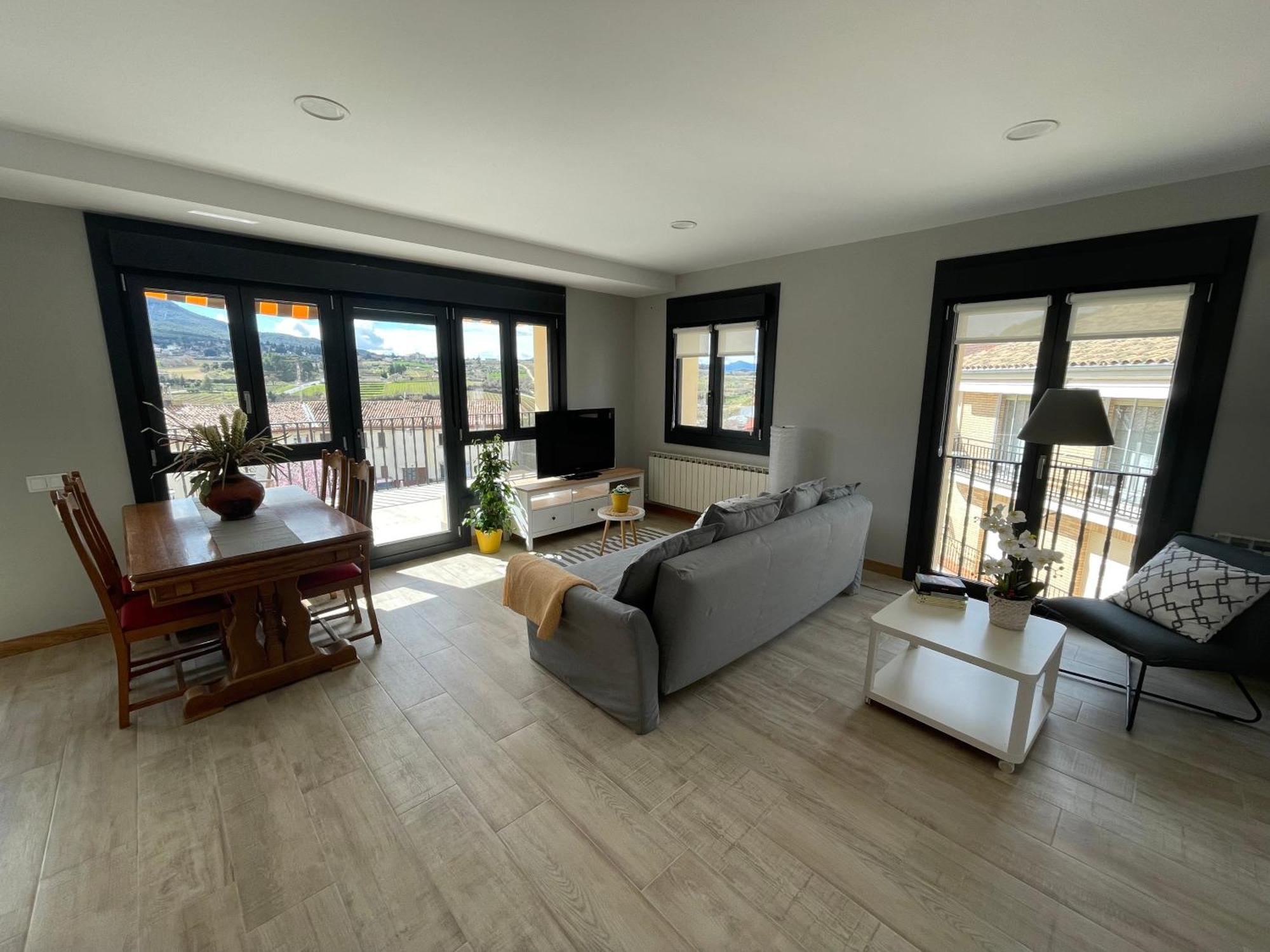 Ayegui Apartamentos Montejurra מראה חיצוני תמונה
