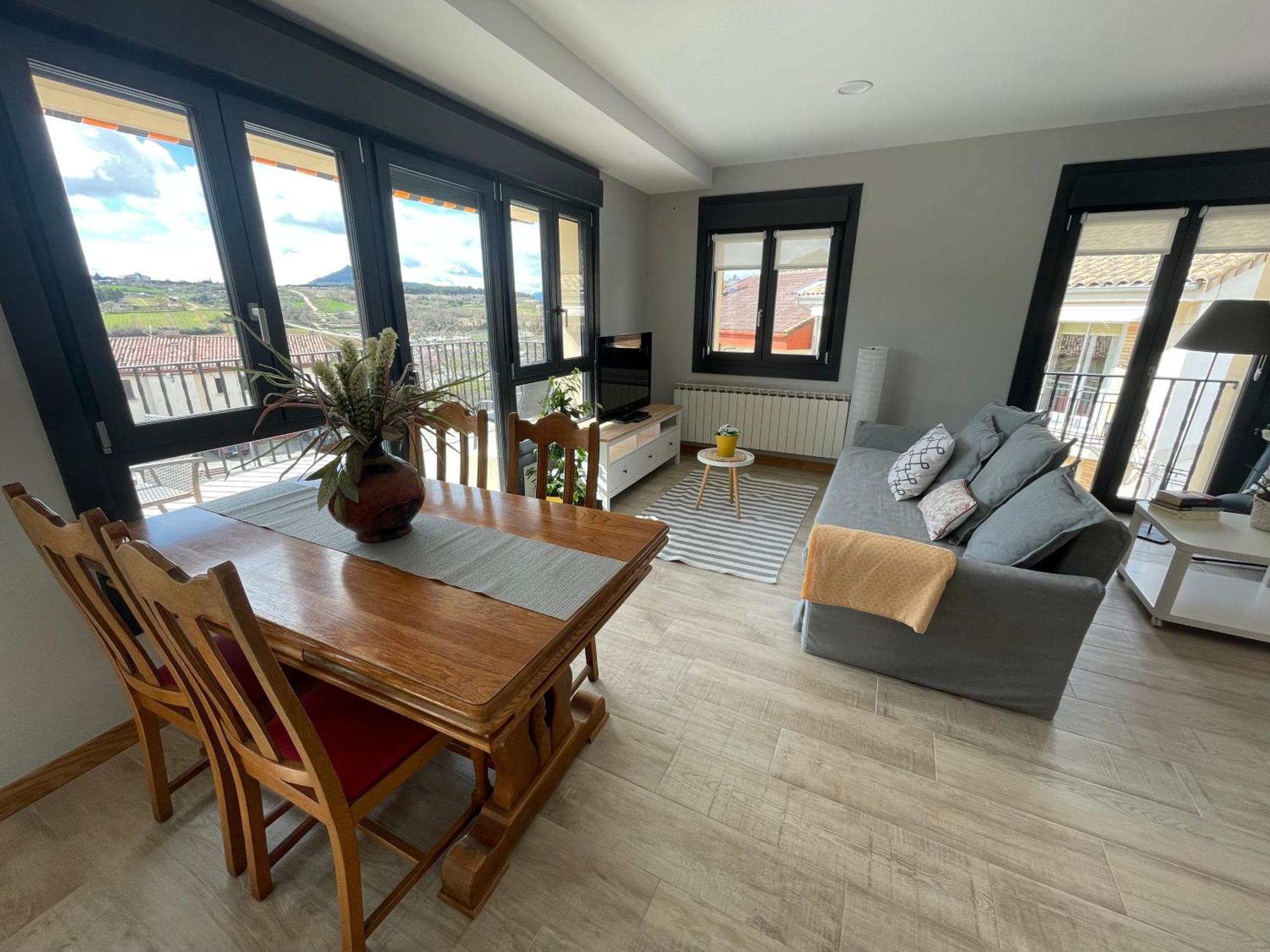 Ayegui Apartamentos Montejurra מראה חיצוני תמונה
