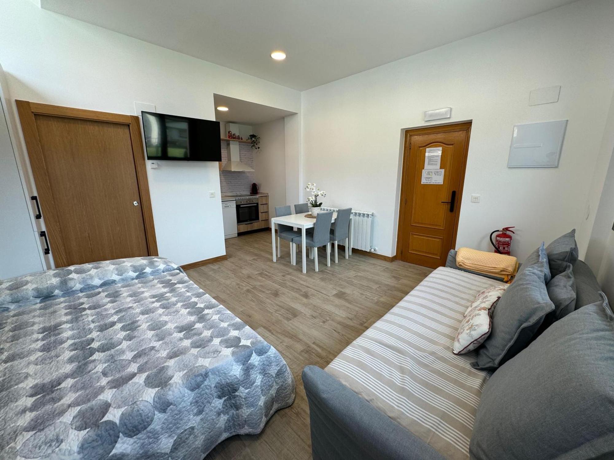 Ayegui Apartamentos Montejurra מראה חיצוני תמונה